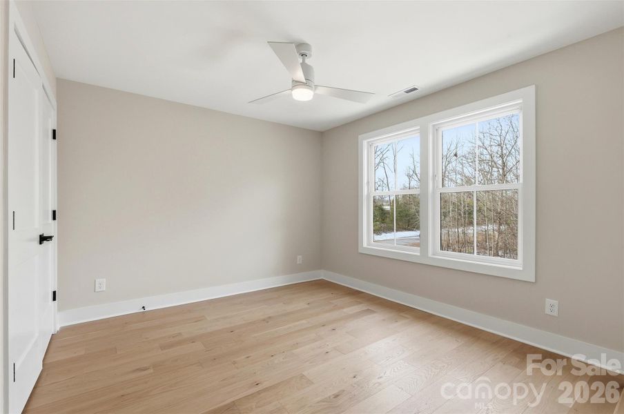 Spacious, unfurnished interior of a new home in , Lincolnton (Image 20).