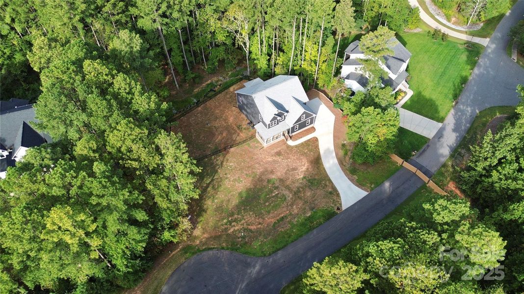Image 45 of a home in Harbor Oaks.