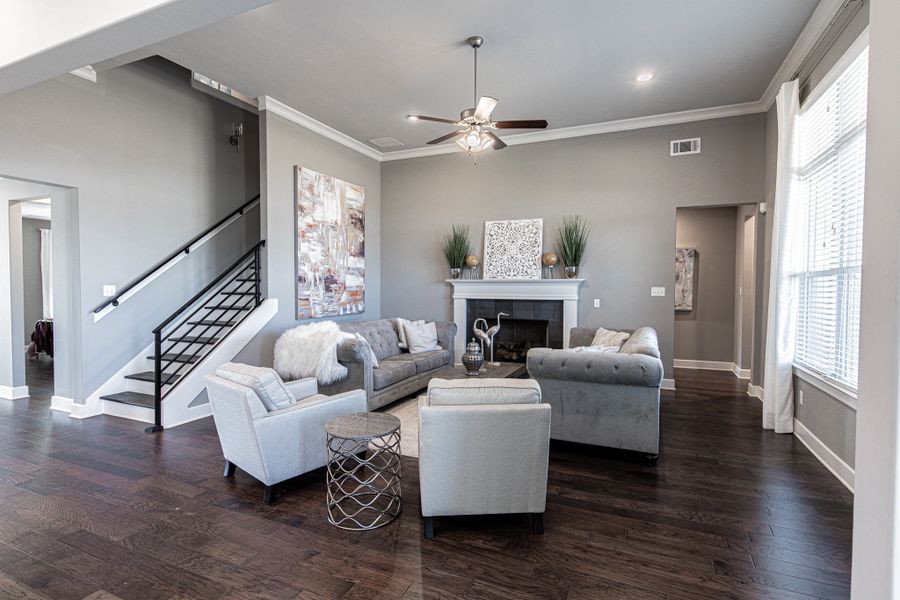 Representative furnished interior of a home built from the Worthington by Grant & Co in White Oak, Arlington (Image 33).