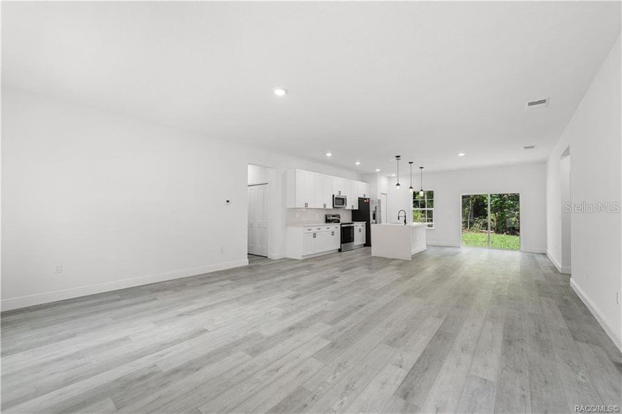 Spacious, unfurnished interior of a new home in , Citrus Springs (Image 10). Spacious, unfurnished interior of a new home in , Citrus Springs (Image 10).