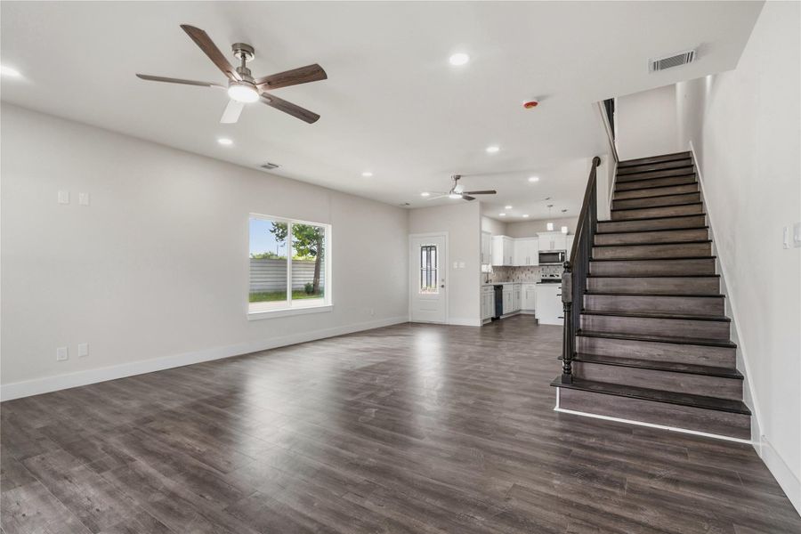Spacious, unfurnished interior of a new home in , Houston (Image 21).