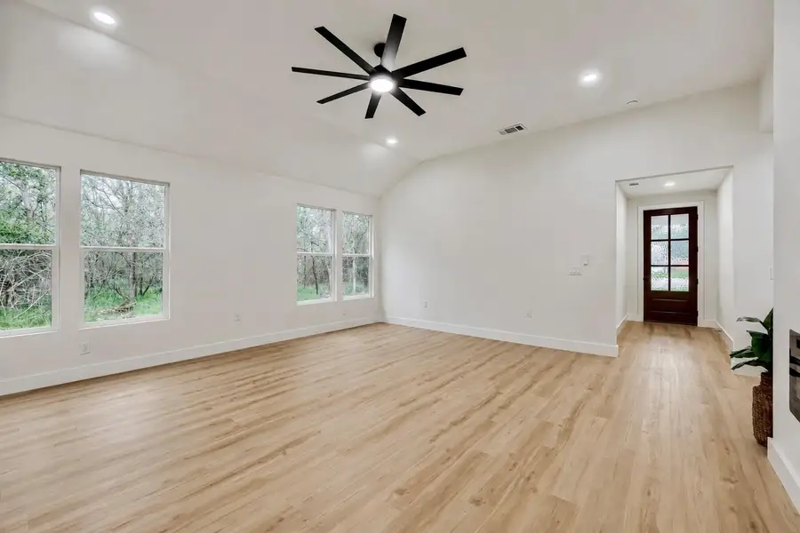 Spacious, unfurnished interior of a new home in , Bastrop (Image 33).