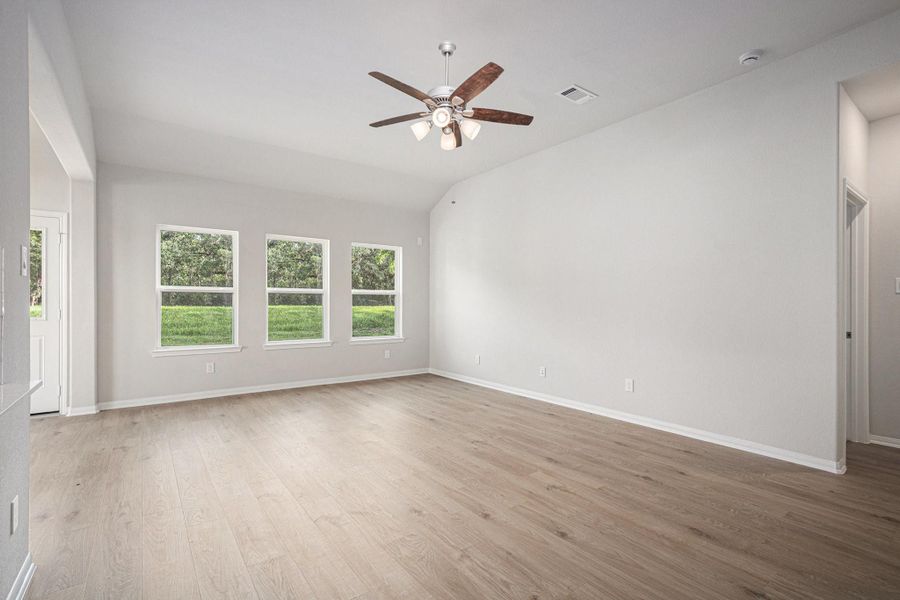 Spacious, unfurnished interior of a new home in , Bay City (Image 27). Spacious, unfurnished interior of a new home in , Bay City (Image 27).