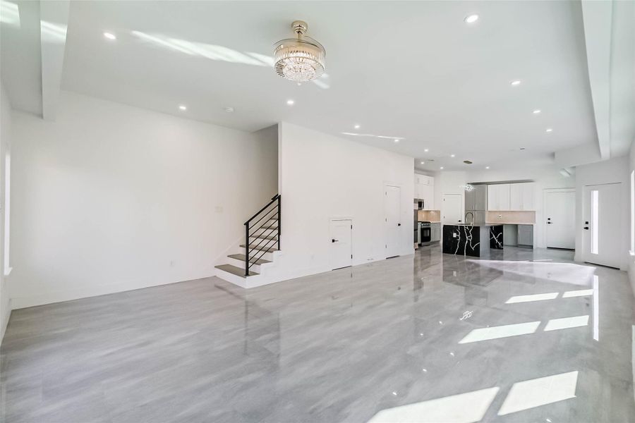 Spacious, unfurnished interior of a new home in , Houston (Image 28).
