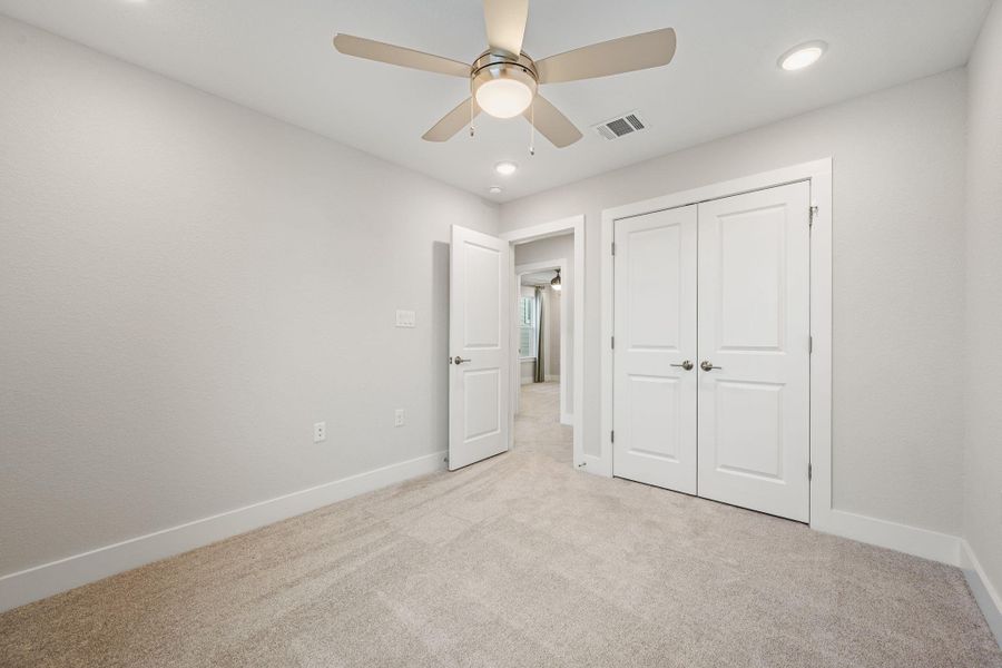 Spacious, unfurnished interior of a new home in Sarah's Creek, Pflugerville (Image 22).