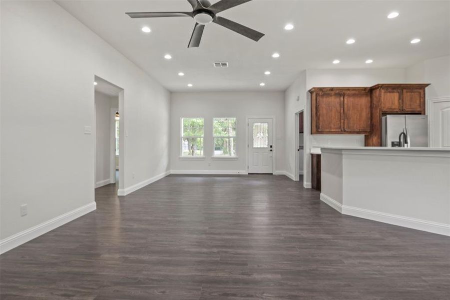 Spacious, unfurnished interior of a new home in , Ector (Image 14).