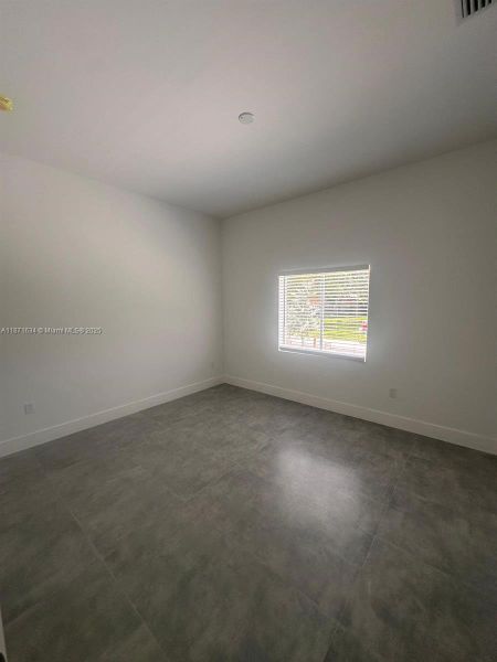 Spacious, unfurnished interior of a new home in , Fort Lauderdale (Image 12). Spacious, unfurnished interior of a new home in , Fort Lauderdale (Image 12).