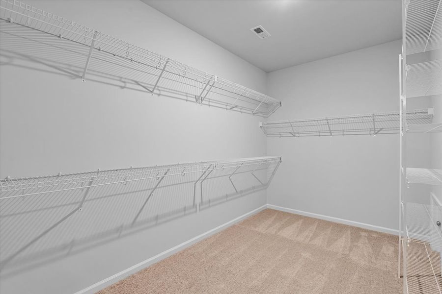 Spacious, unfurnished interior of a new home in Fieldstone, Lexington (Image 33). Spacious, unfurnished interior of a new home in Fieldstone, Lexington (Image 33).
