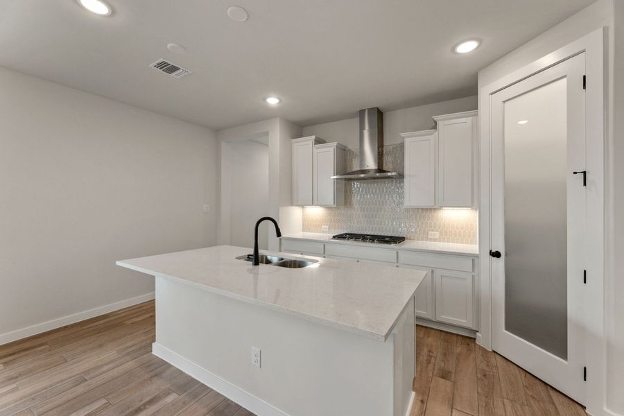 Representative furnished interior of a home built from the Pecos by Hakes Brothers in Veranda Designer, San Antonio (Image 11).