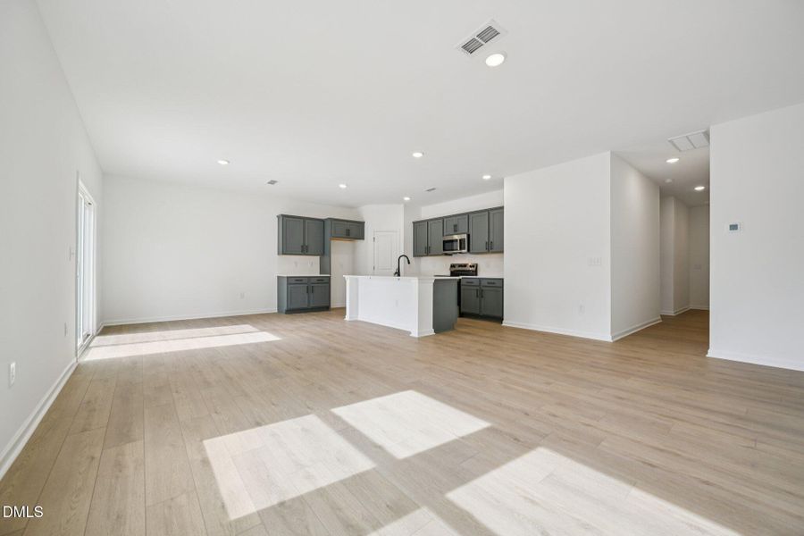 8-web-or-mls-Salers Loop-S1902-008