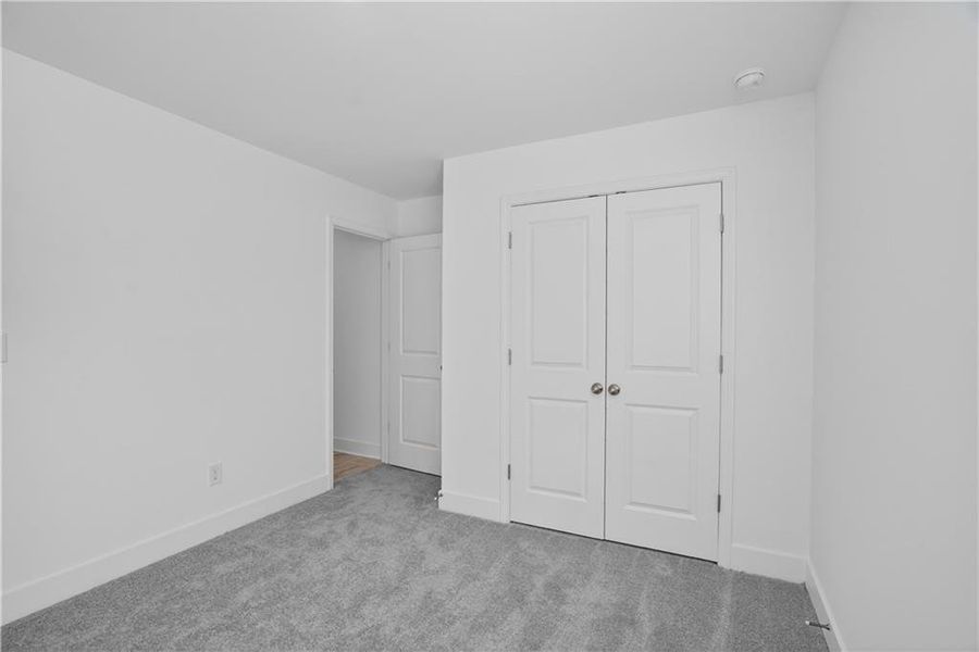 Spacious, unfurnished interior of a new home in Shadow Creek, Jackson (Image 32).