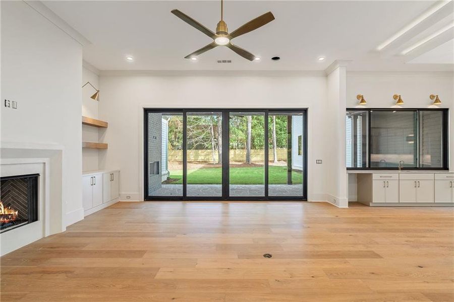 Spacious, unfurnished interior of a new home in , Alpharetta (Image 39).