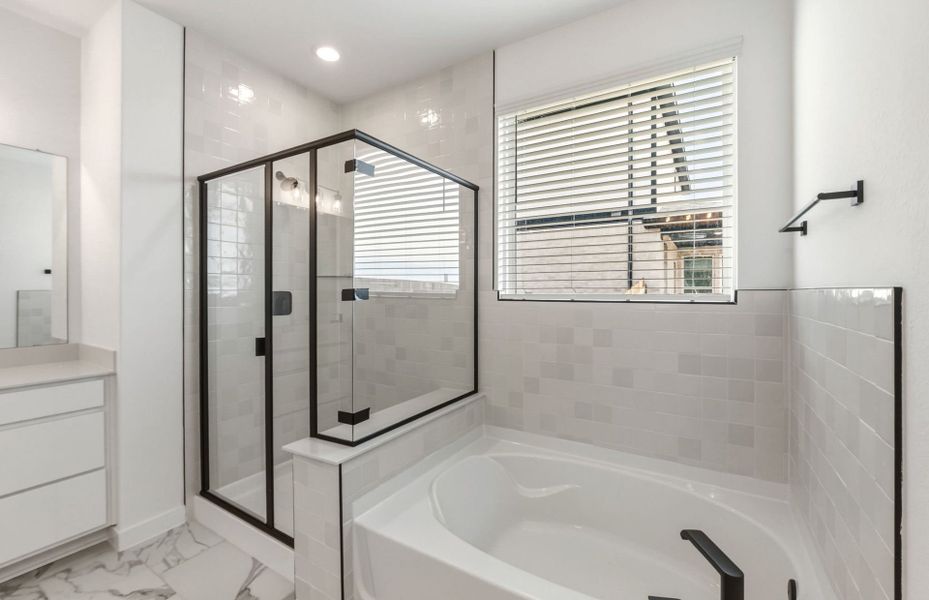 Representative furnished interior of a home built from the Oakmont by Pulte Homes in Sunfield, Mustang Ridge (Image 6).