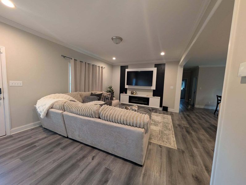 Furnished interior view inside a new home in , Walterboro (Image 10).
