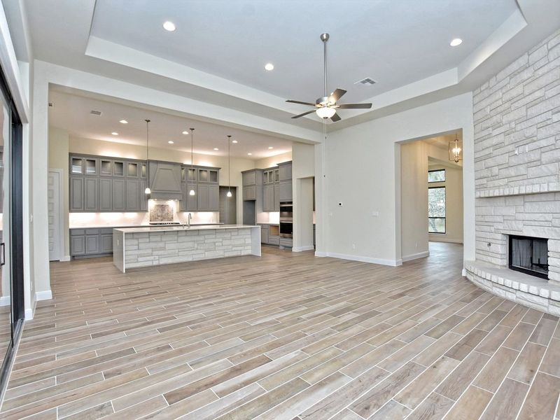 Representative unfurnished interior of a home built from the Avalon by Giddens Homes in Scofield Farms Estates, Georgetown (Image 149).