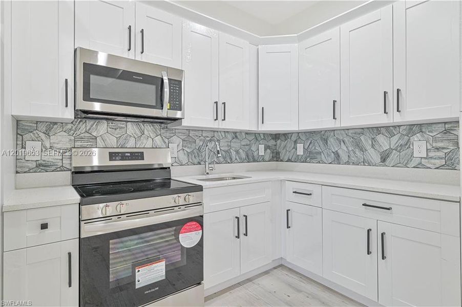 Furnished interior view inside a new home in , Fort Myers (Image 7).