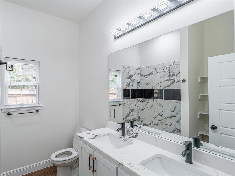 Furnished interior view inside a new home in , Dallas (Image 6). Furnished interior view inside a new home in , Dallas (Image 6).