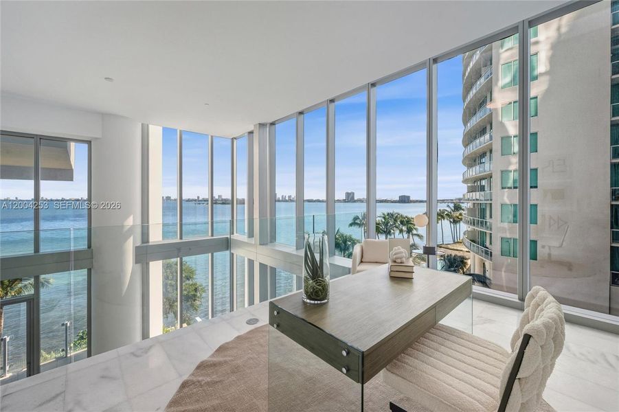 Condo located in Miami, FL showcasing its design and architecture (Image 28).