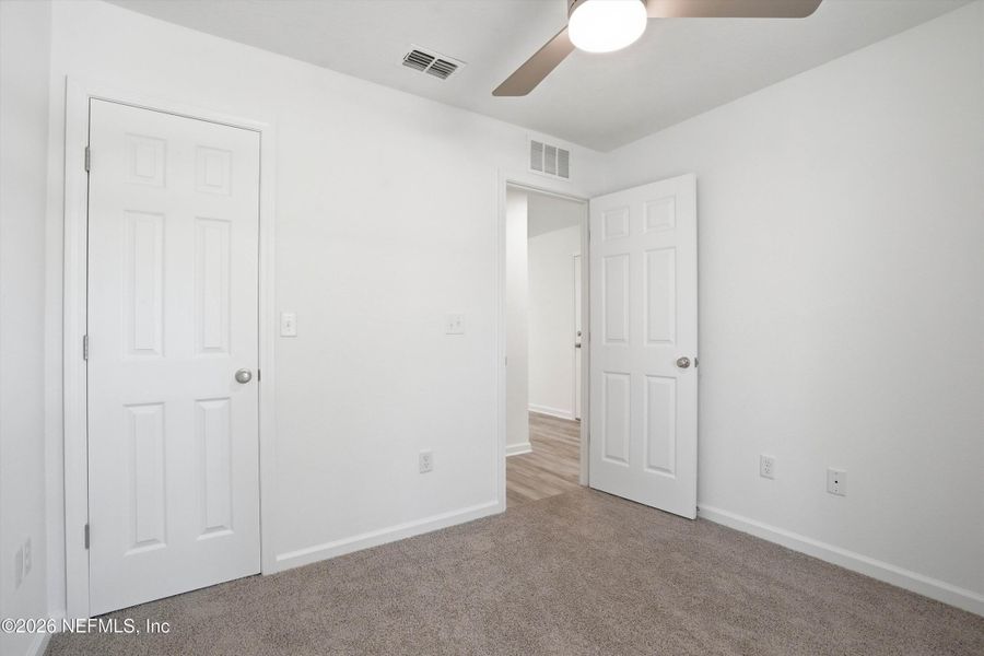 Spacious, unfurnished interior of a new home in , Jacksonville (Image 25).