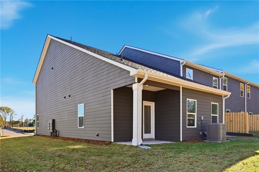 Exterior details and patio area of a home in Carolina, Palmetto (Image 3).