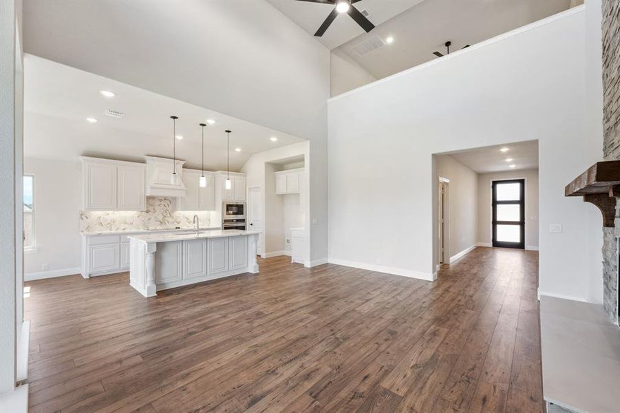 Spacious, unfurnished interior of a new home in Mockingbird Hills 60-65, Joshua (Image 12).