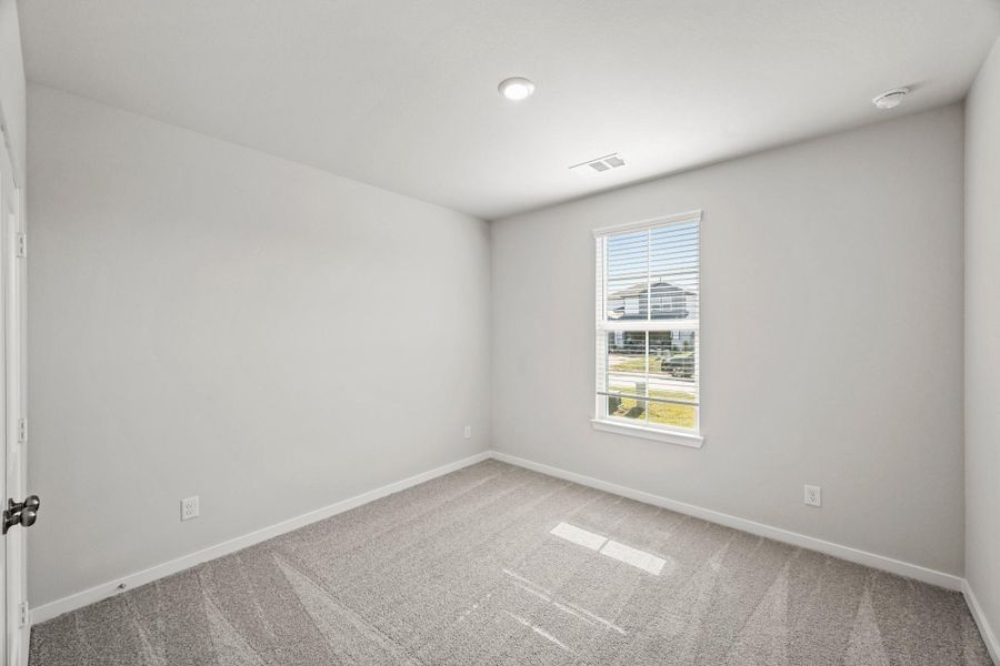 Spacious, unfurnished interior of a new home in Magnolia Springs, Montgomery (Image 25).