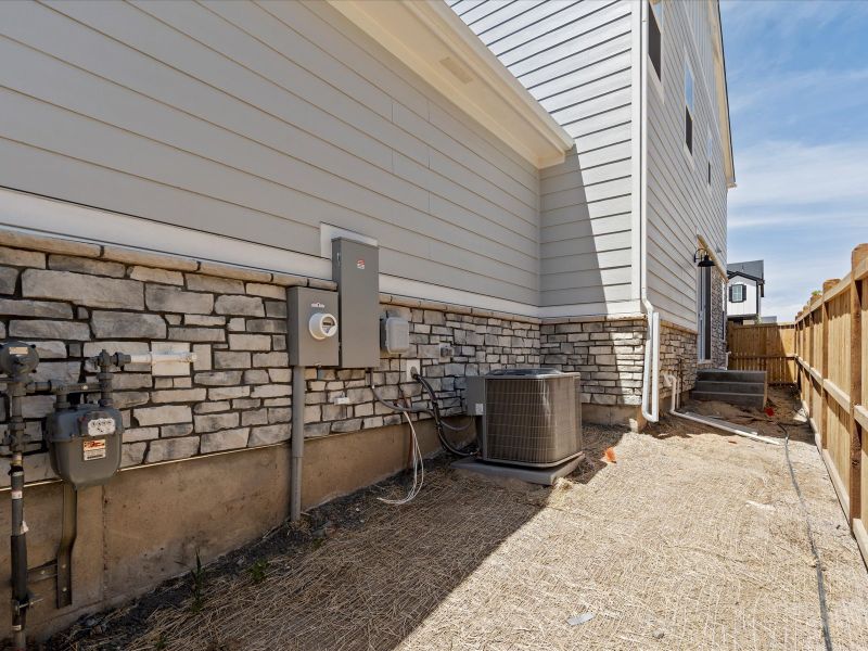 Breckenridge exterior at a Meritage Homes community in Aurora, CO.