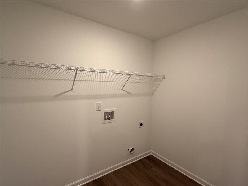 Spacious, unfurnished interior of a new home in Leydenview, Mableton (Image 37).