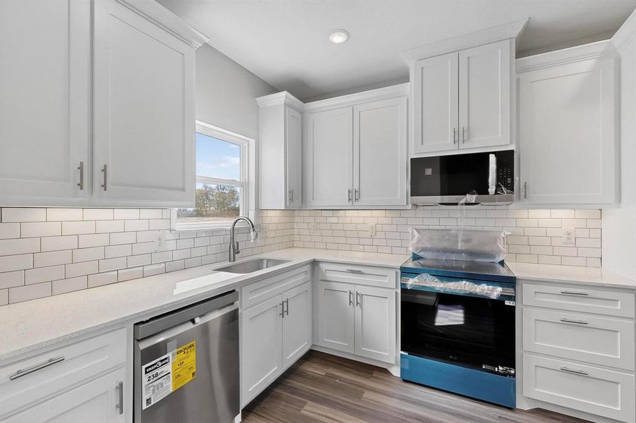 Furnished interior view inside a new home in , Alma (Image 11).