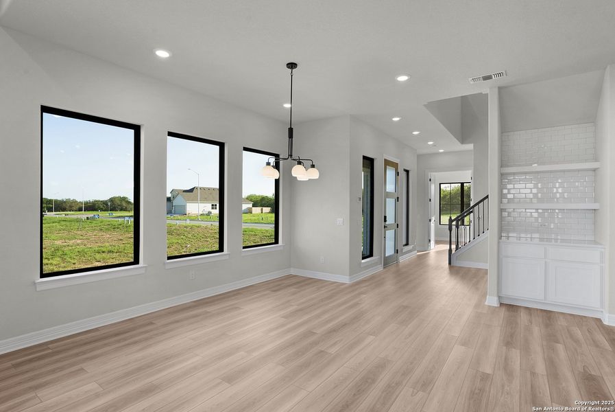 Spacious, unfurnished interior of a new home in Nolte Farms, Seguin (Image 20).