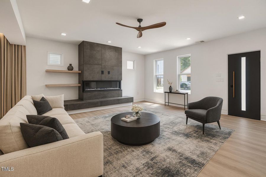 8600BBE5-8A29-41BF-B711-DC9C68213600