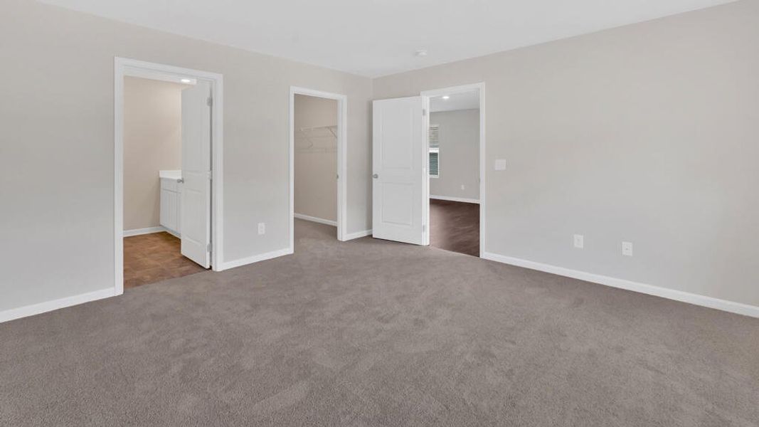 Spacious, unfurnished interior of a new home in Mulberry Landing, Orangeburg (Image 23).