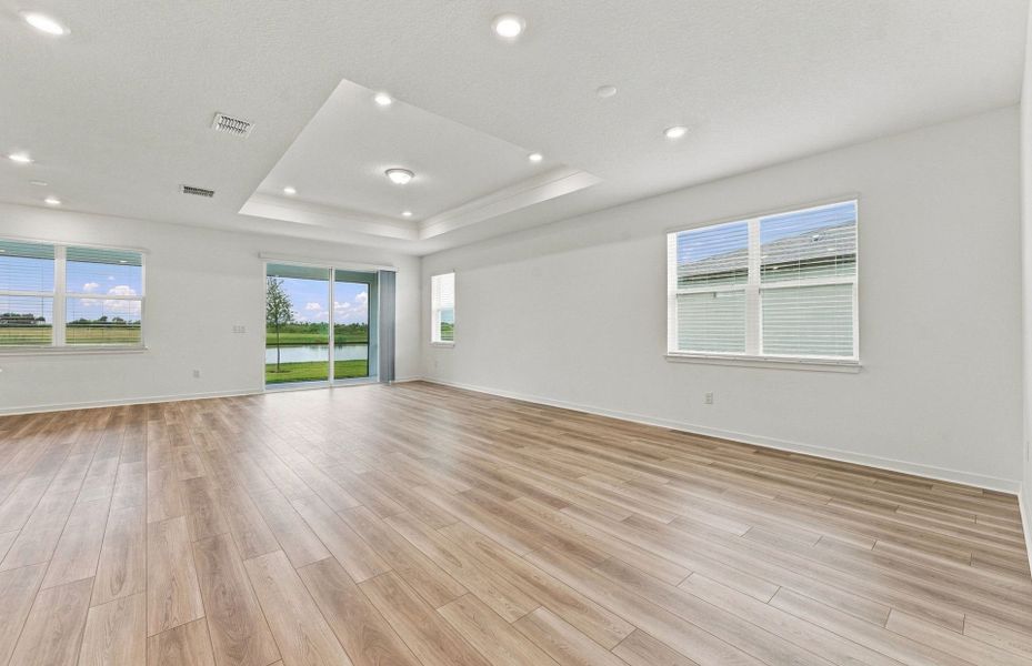 Spacious, unfurnished interior of a new home in Oakfield Trails, Parrish (Image 12).