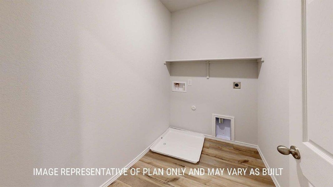 Spacious, unfurnished interior of a new home in Turnbo Ranch, Killeen (Image 36).