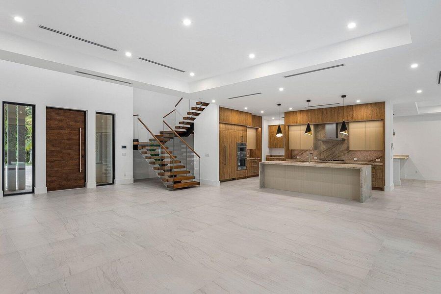 Spacious, unfurnished interior of a new home in , Delray Beach (Image 76).