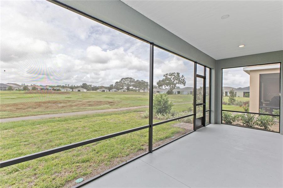 Exterior details and patio area of a home in Ocala Preserve, Ocala (Image 2).