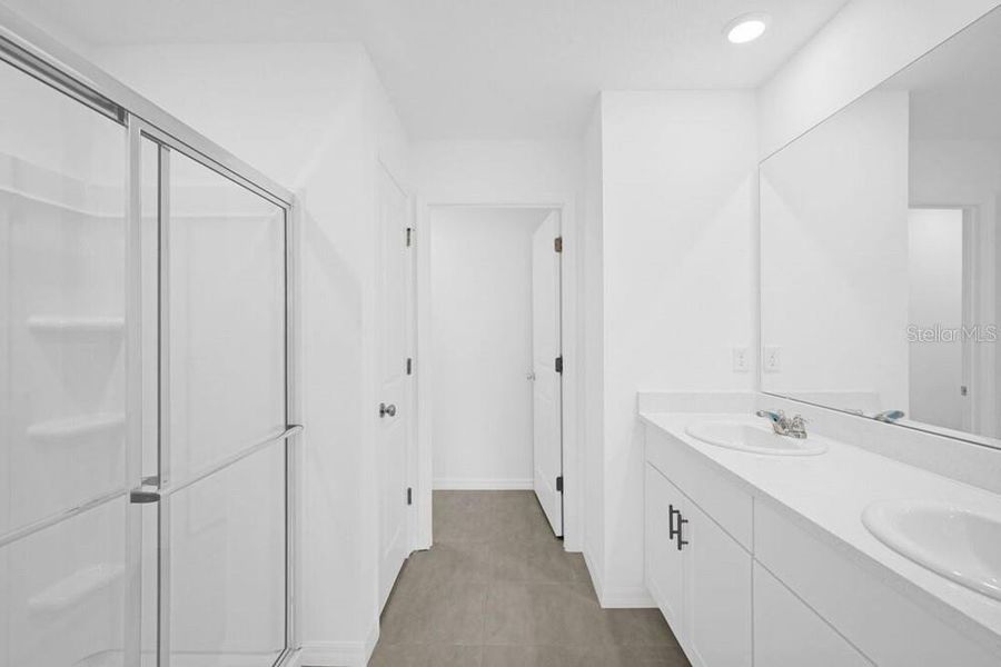 Spacious, unfurnished interior of a new home in Waterstone, Groveland (Image 37). Spacious, unfurnished interior of a new home in Waterstone, Groveland (Image 37).