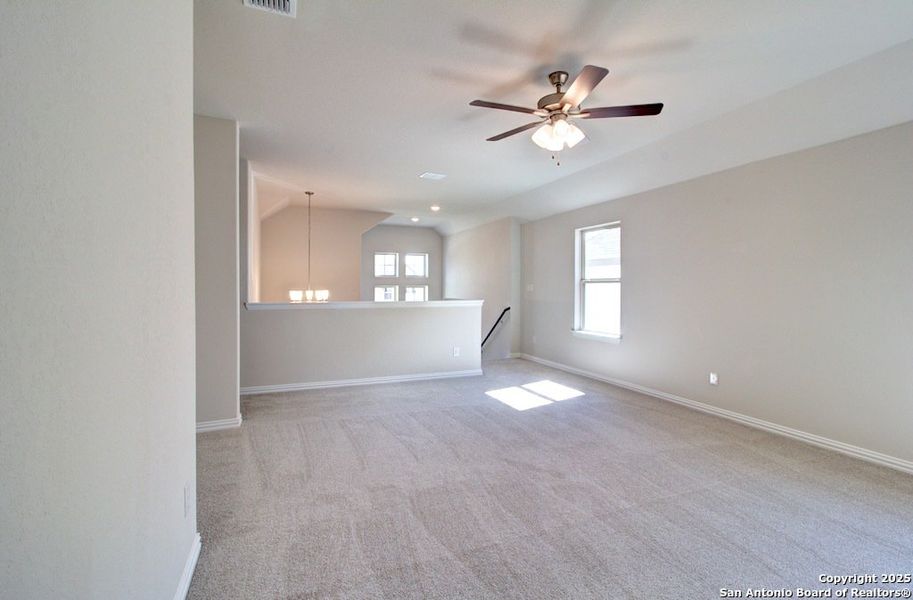 Spacious, unfurnished interior of a new home in Dauer Ranch, New Braunfels (Image 28). Spacious, unfurnished interior of a new home in Dauer Ranch, New Braunfels (Image 28).