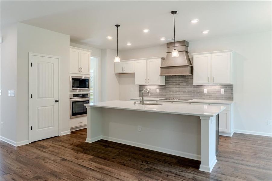 Furnished interior view inside a new home in Harmony Farms, Eatonton (Image 17). Furnished interior view inside a new home in Harmony Farms, Eatonton (Image 17).