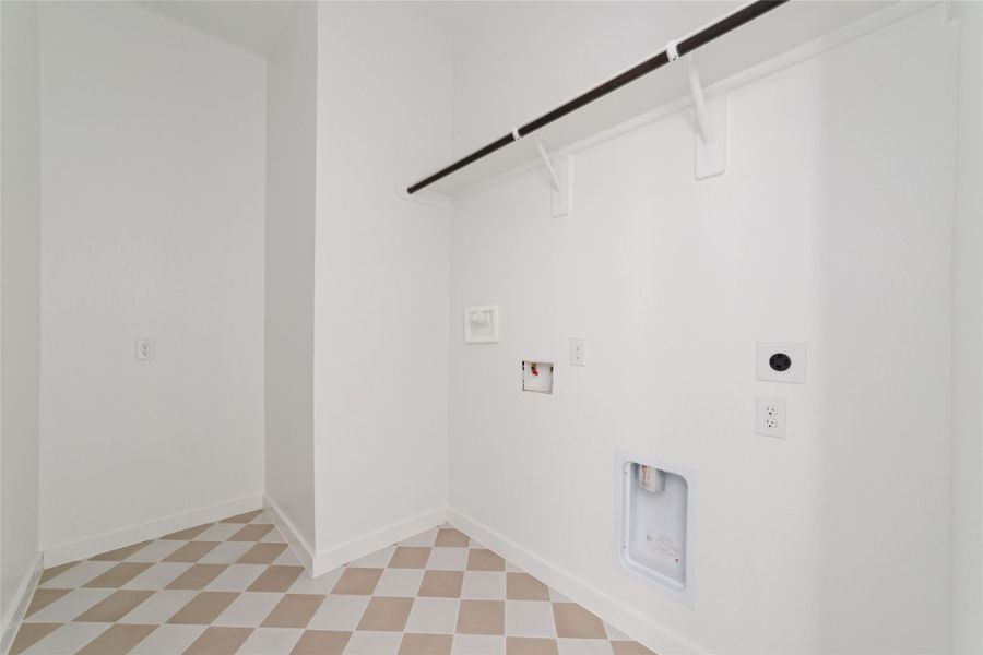 Spacious, unfurnished interior of a new home in Elyson 45' & 70', Katy (Image 16). Spacious, unfurnished interior of a new home in Elyson 45' & 70', Katy (Image 16).