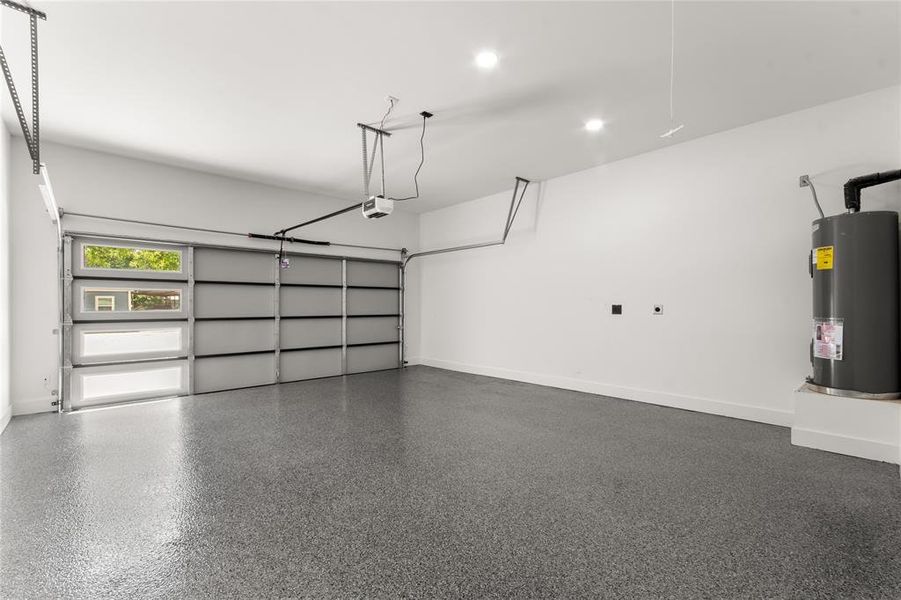 Spacious, unfurnished interior of a new home in , Fort Worth (Image 19).