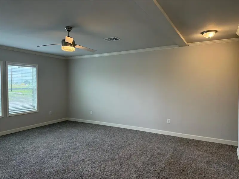 Spacious, unfurnished interior of a new home in , Joshua (Image 29).