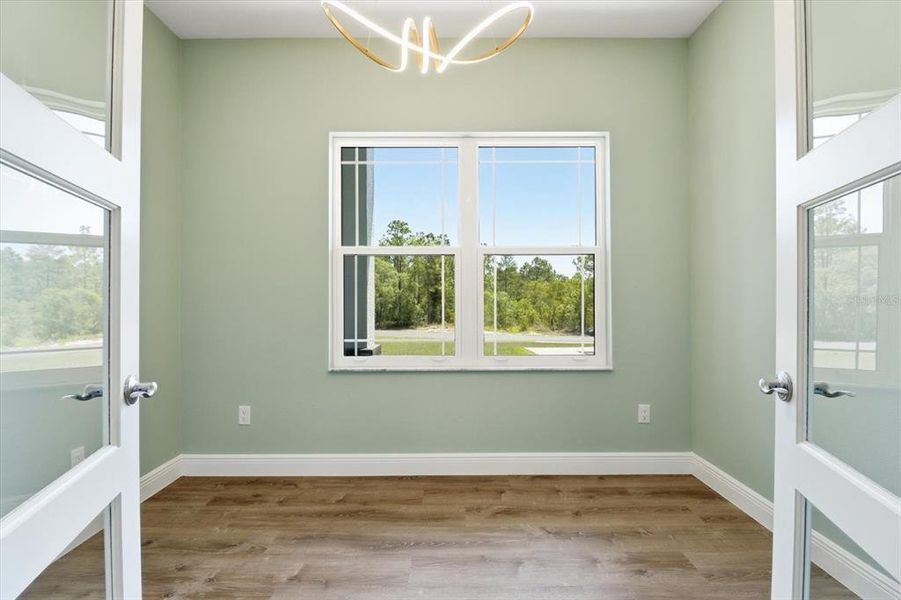 Spacious, unfurnished interior of a new home in , Beverly Hills (Image 33).