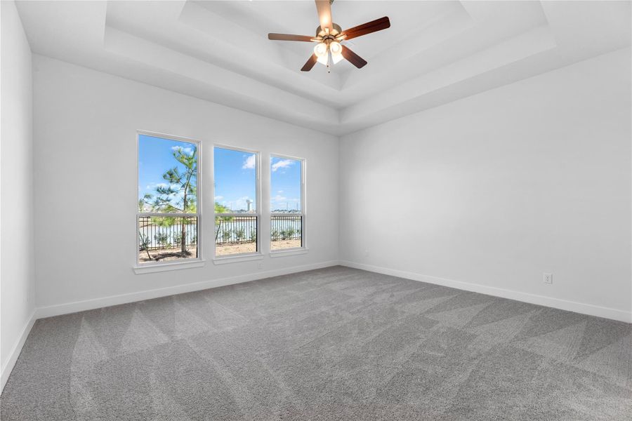 Representative image. Features, selections, and colors may vary.