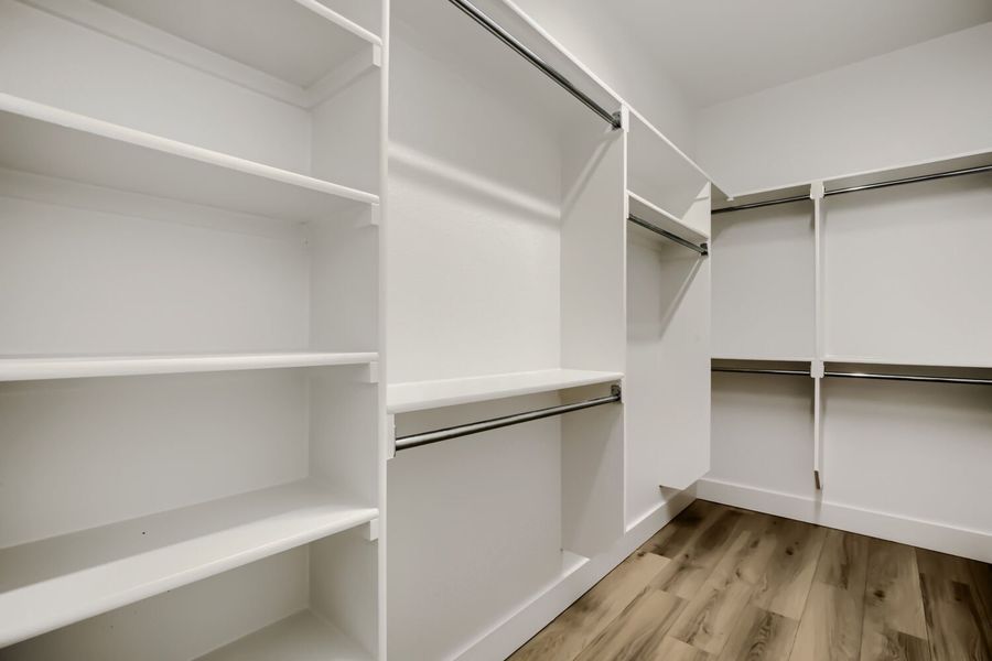 826 Stone Grove - Primary Closet 826 Stone Grove - Primary Closet