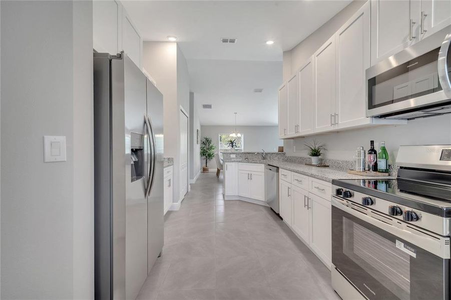 Furnished interior view inside a new home in , Kissimmee (Image 33).