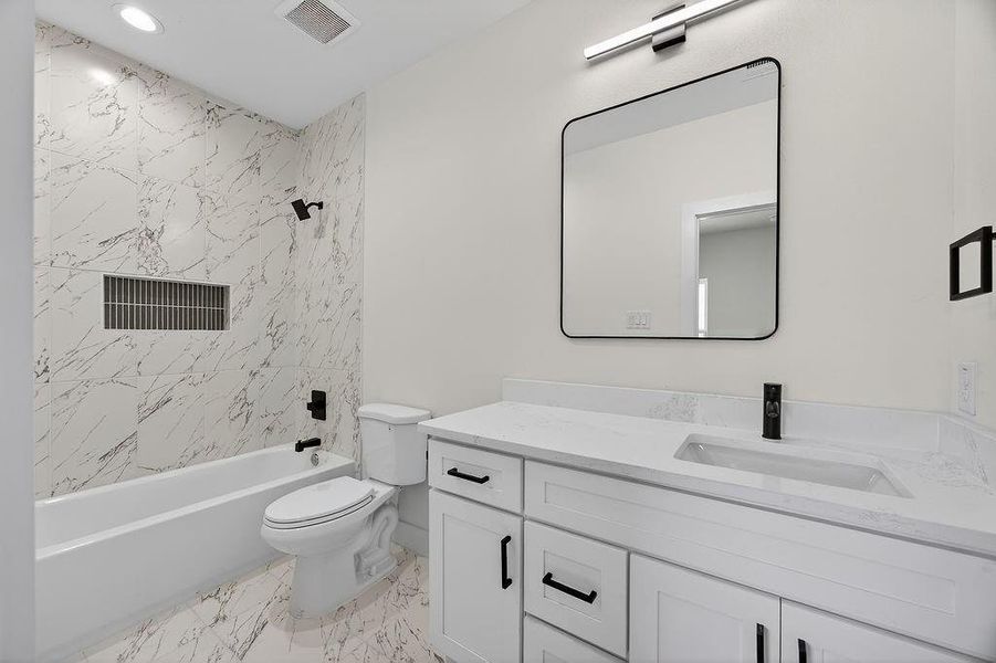 Furnished interior view inside a new home in , Fort Worth (Image 10).