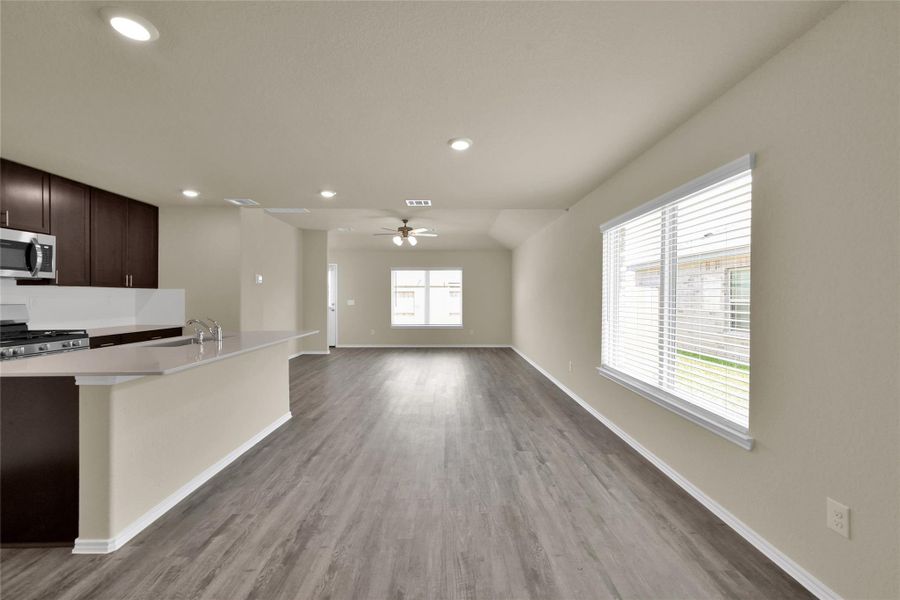 Image 37 of a home in Lakes at Black Oak.
