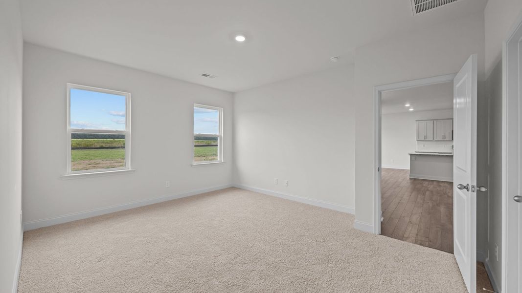 Spacious, unfurnished interior of a new home in Dail Farm, Farmville (Image 22).