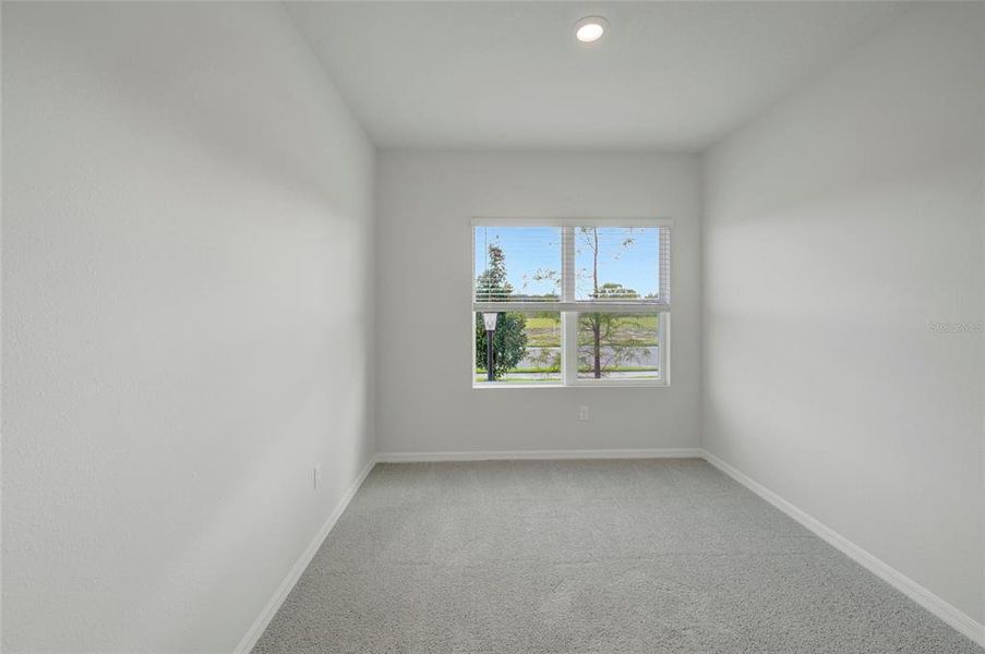 Spacious, unfurnished interior of a new home in Eastlyn, Bradenton (Image 18).